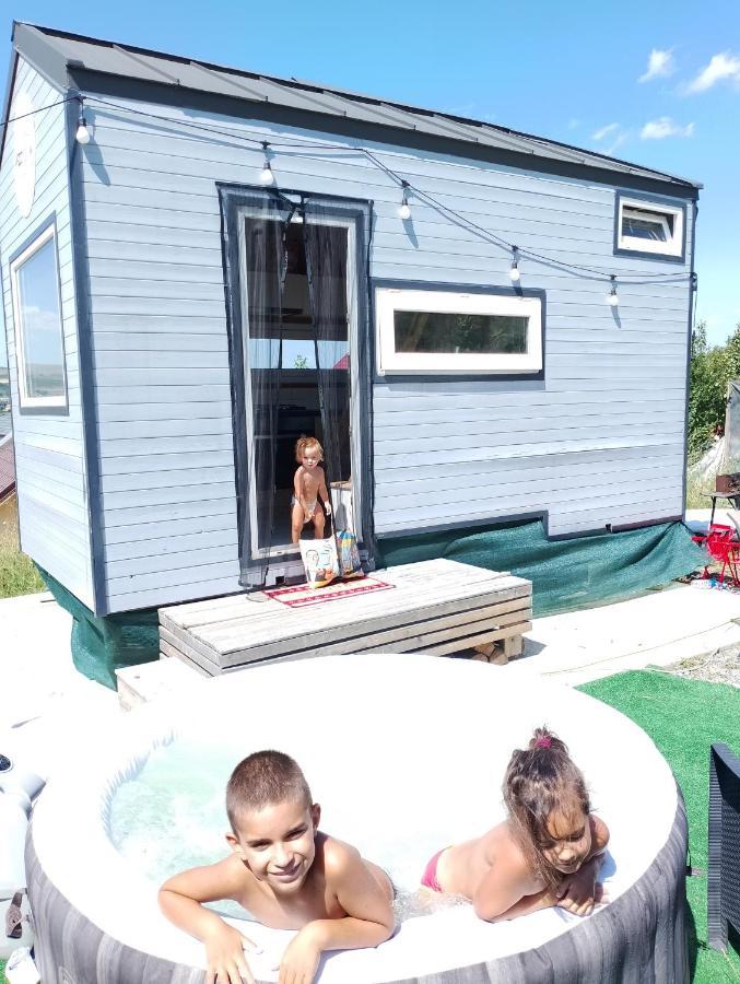 Villa Tiny House Cluj With Jacuzzi à Sinnicoara Extérieur photo
